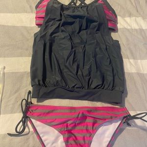Tankini sz small never worn